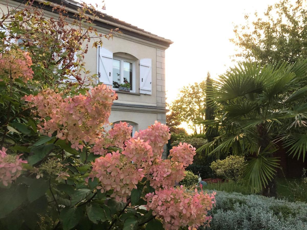 Les Suites Champenoises Tinqueux Exterior foto